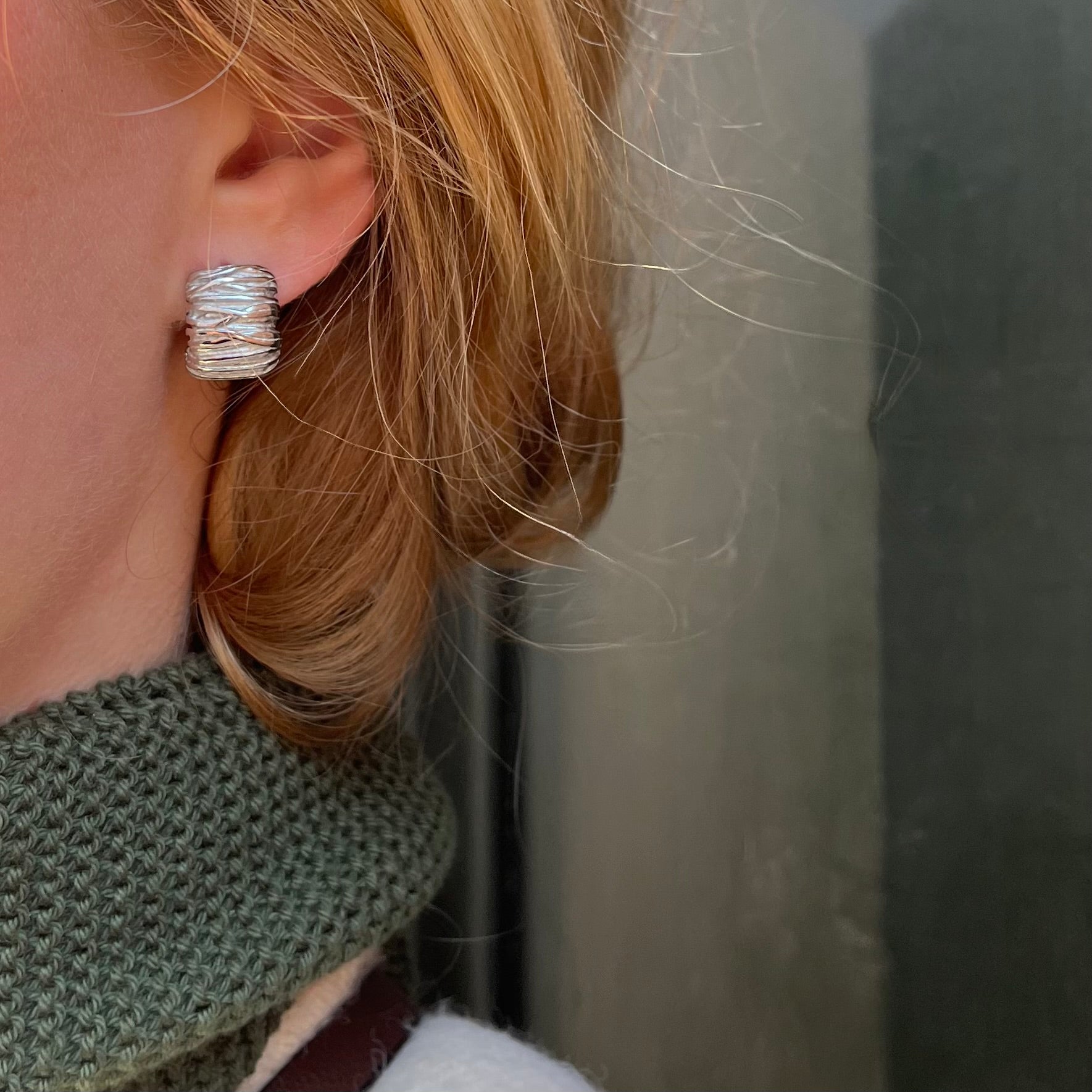 Willow Hoops Sølvfarvet